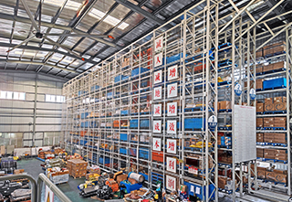 Intelligent stereoscopic warehouse